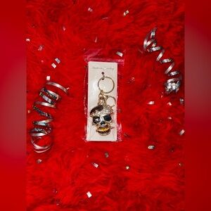 🎁NWT- Skull Keychain/Bag Charm with Rhinestones